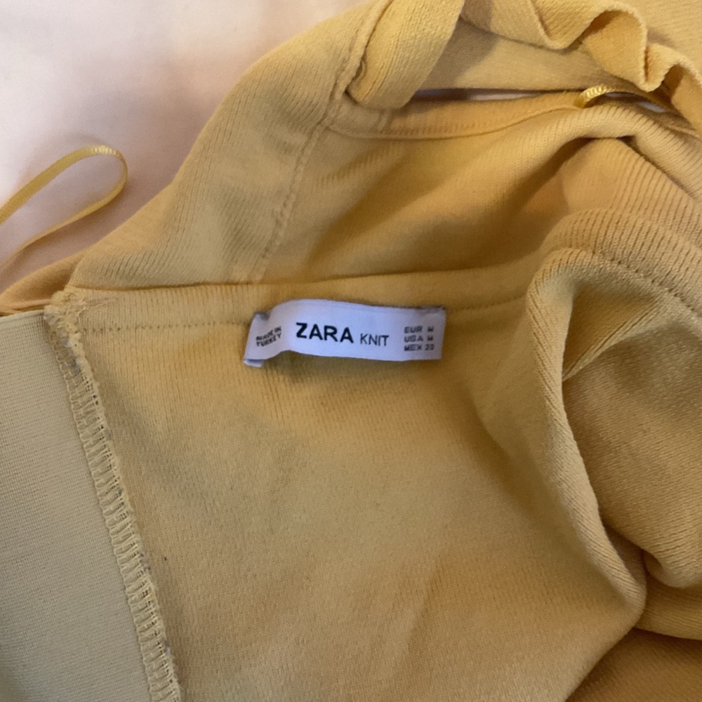 Zara Yellow Ruffled Crop Top - Picture 4 of 4